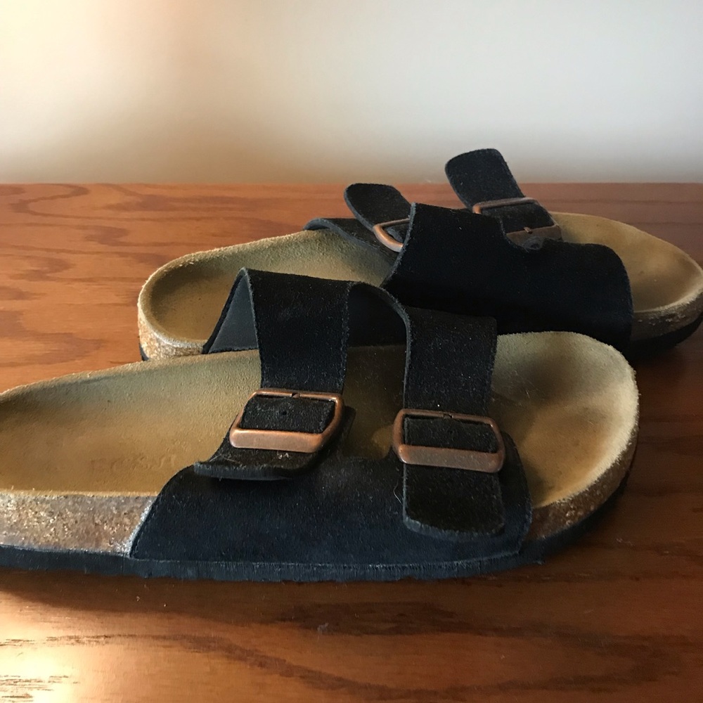 Comfortable sandal with buckles - Picture 1 of 4